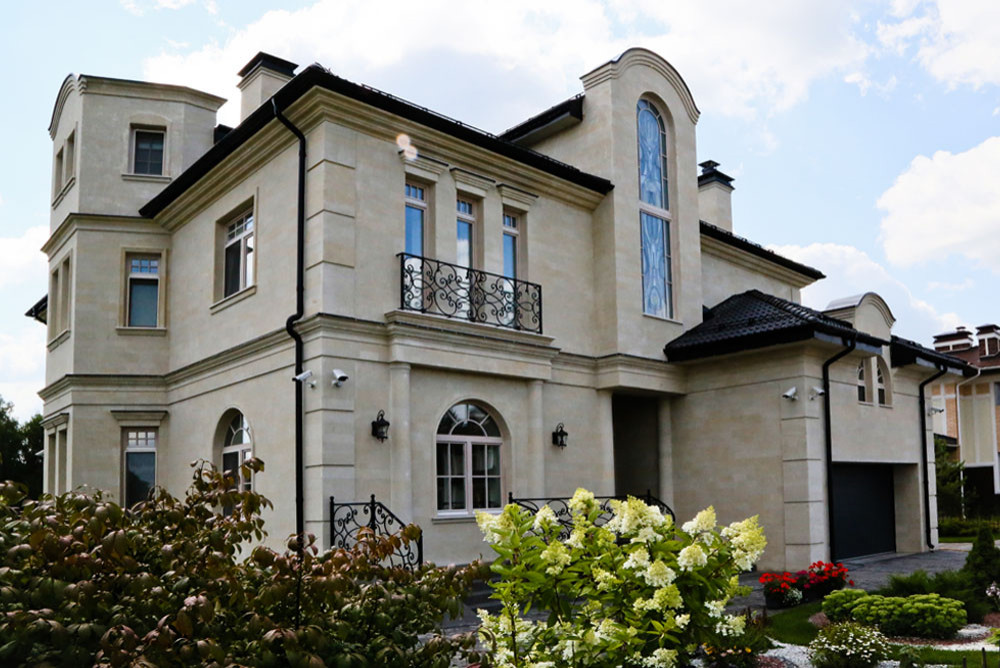 Реализованный проект дома в классическом стиле "Покровское"