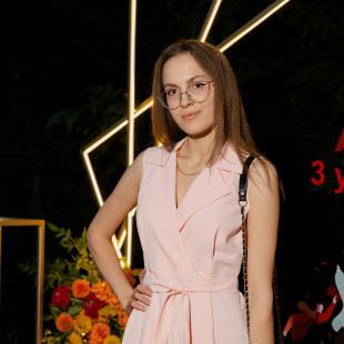 Александра Коваленкова