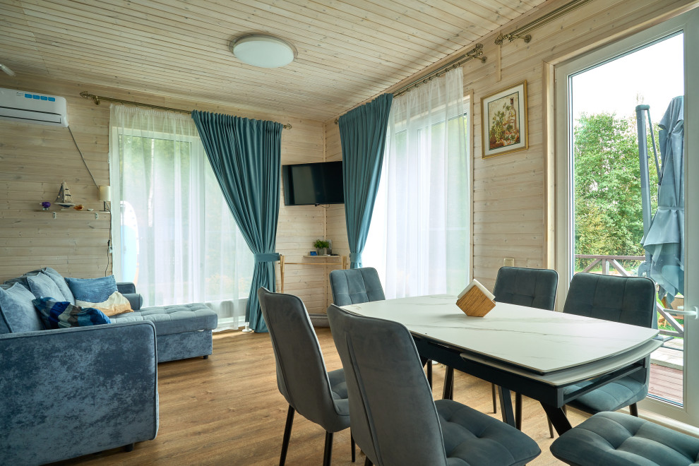 База отдыха на берегу озера. Ялкала.