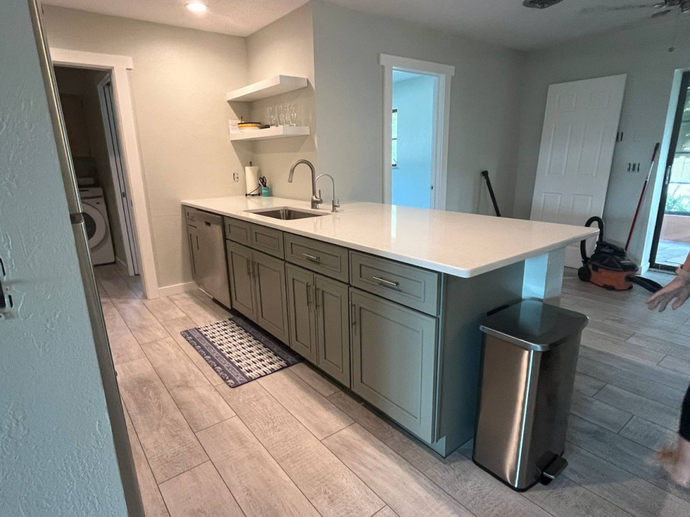 Venice green kitchen