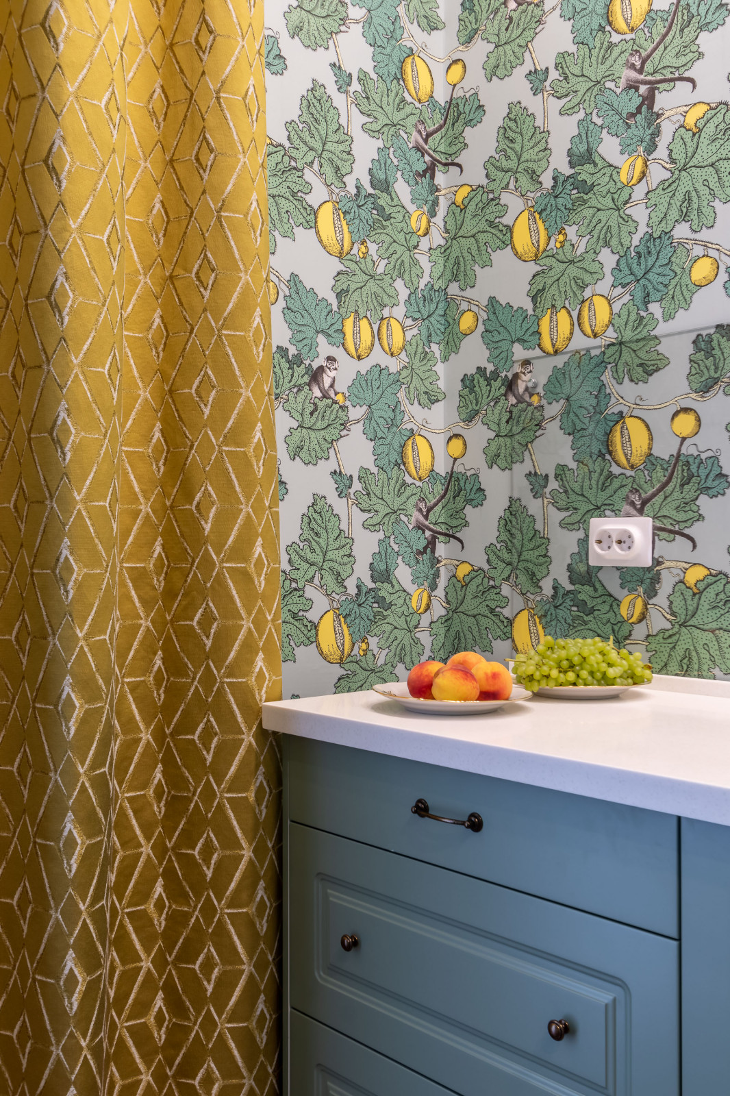 Лимоны в тропическом лесу