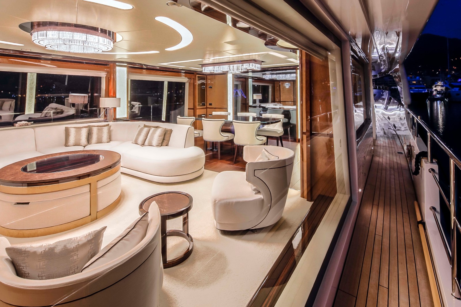 Интерьеры яхты Benetti108  "Varvara"