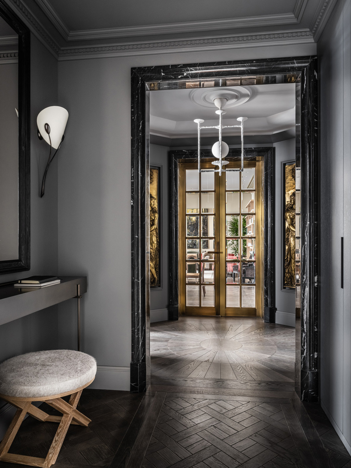 APPARTEMENT DE COLLECTIONNEURS