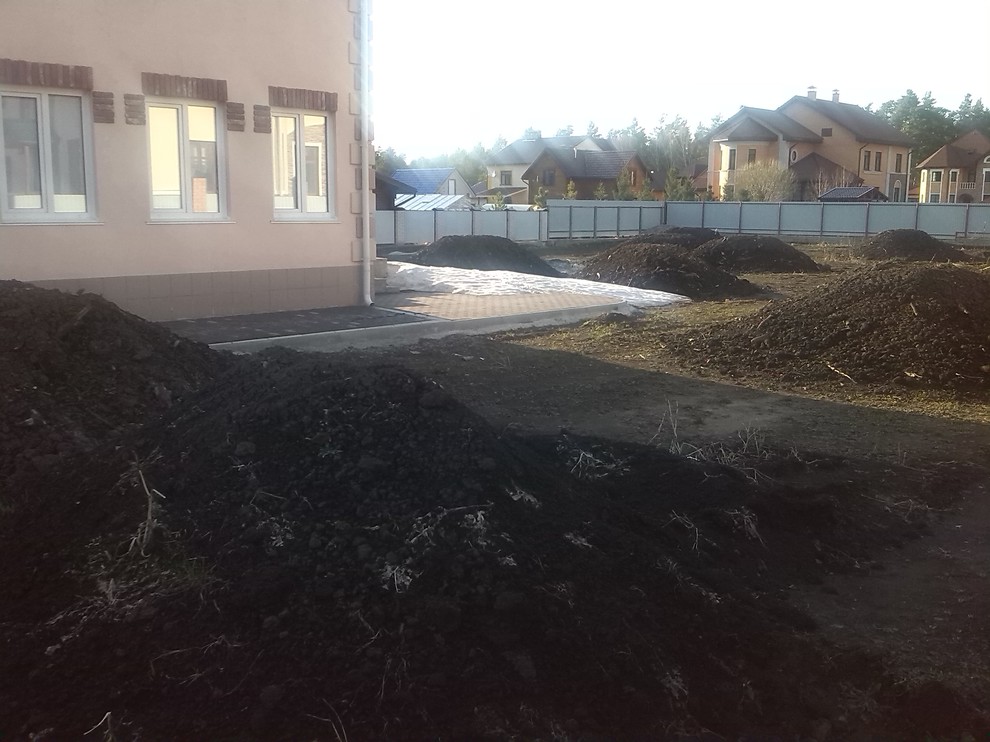 Участок до и после.