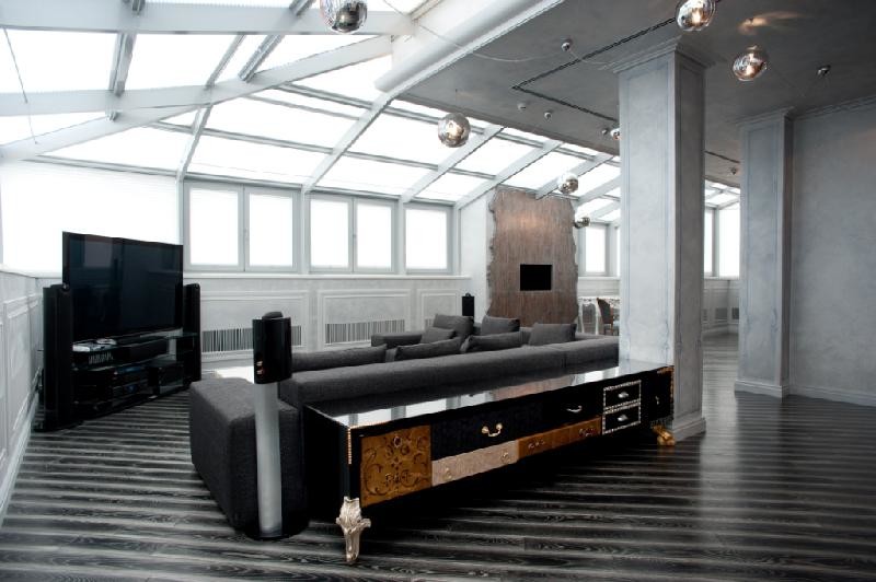 Двухэтажная квартира в Москве.