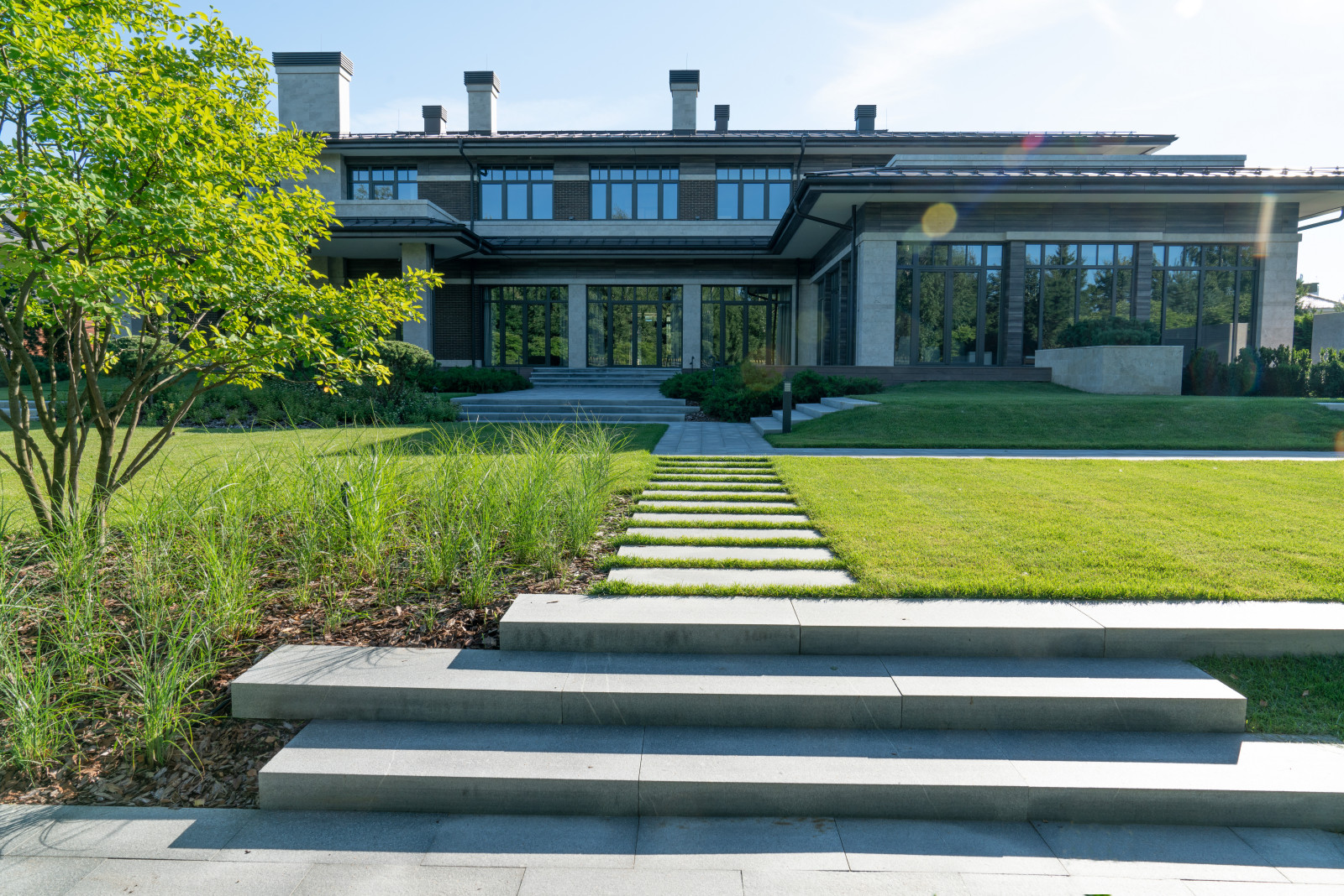 В стиле Райта. Модернизм. КП Монтевиль. 2021 г.