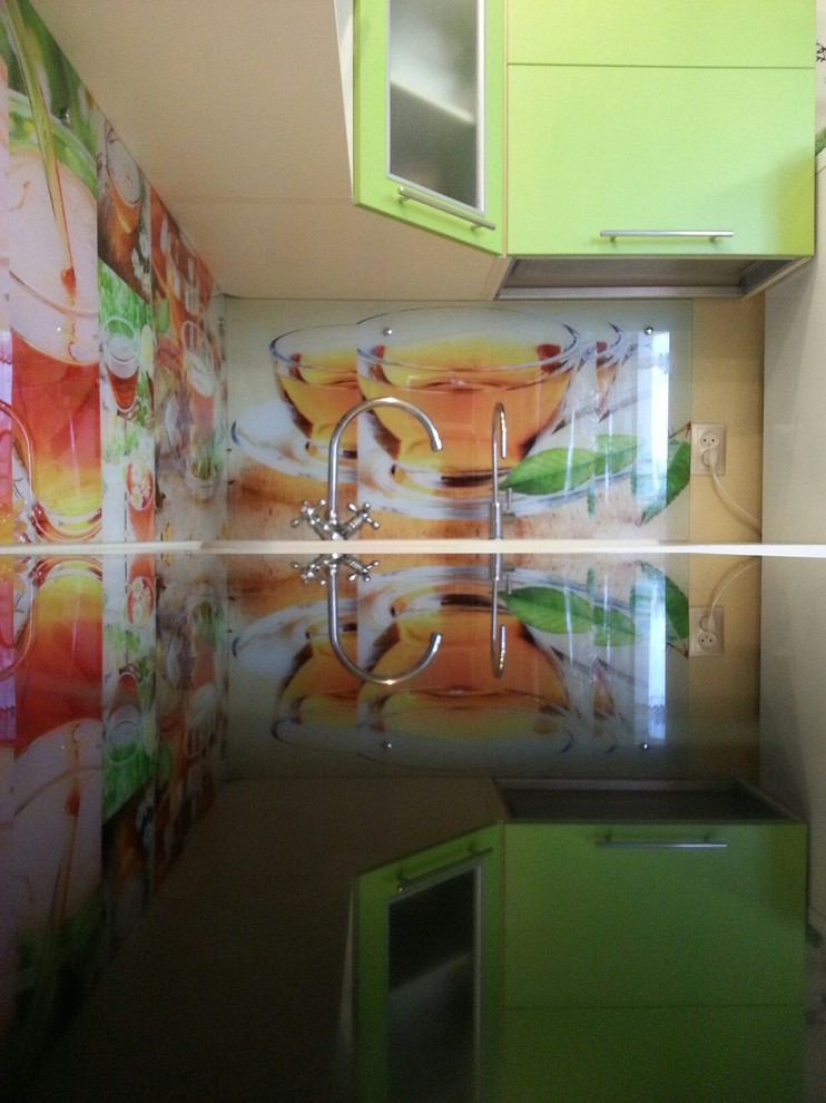 Обложка проекта: Кухонный фартук из закаленного стекла с фотопечатью "Чайный сервиз"