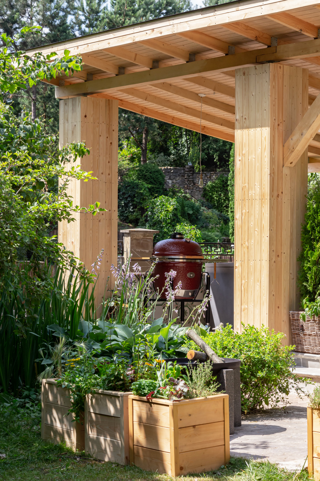 Беседка с летней кухней для Анастасии Вертинской и Степана Михалкова. "На дачу"