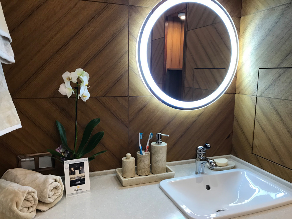 Апартаменты над рекой.