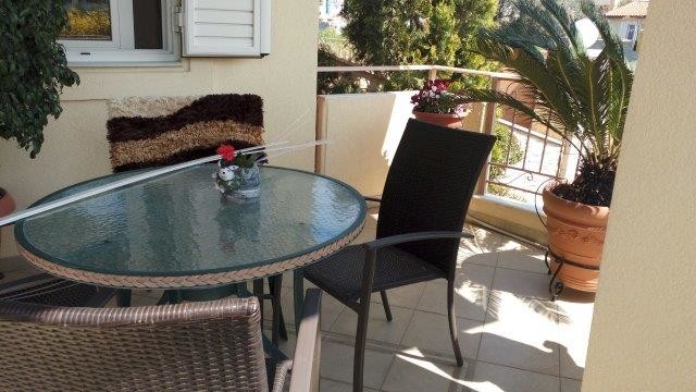 Обложка проекта: Жить надо у моря...