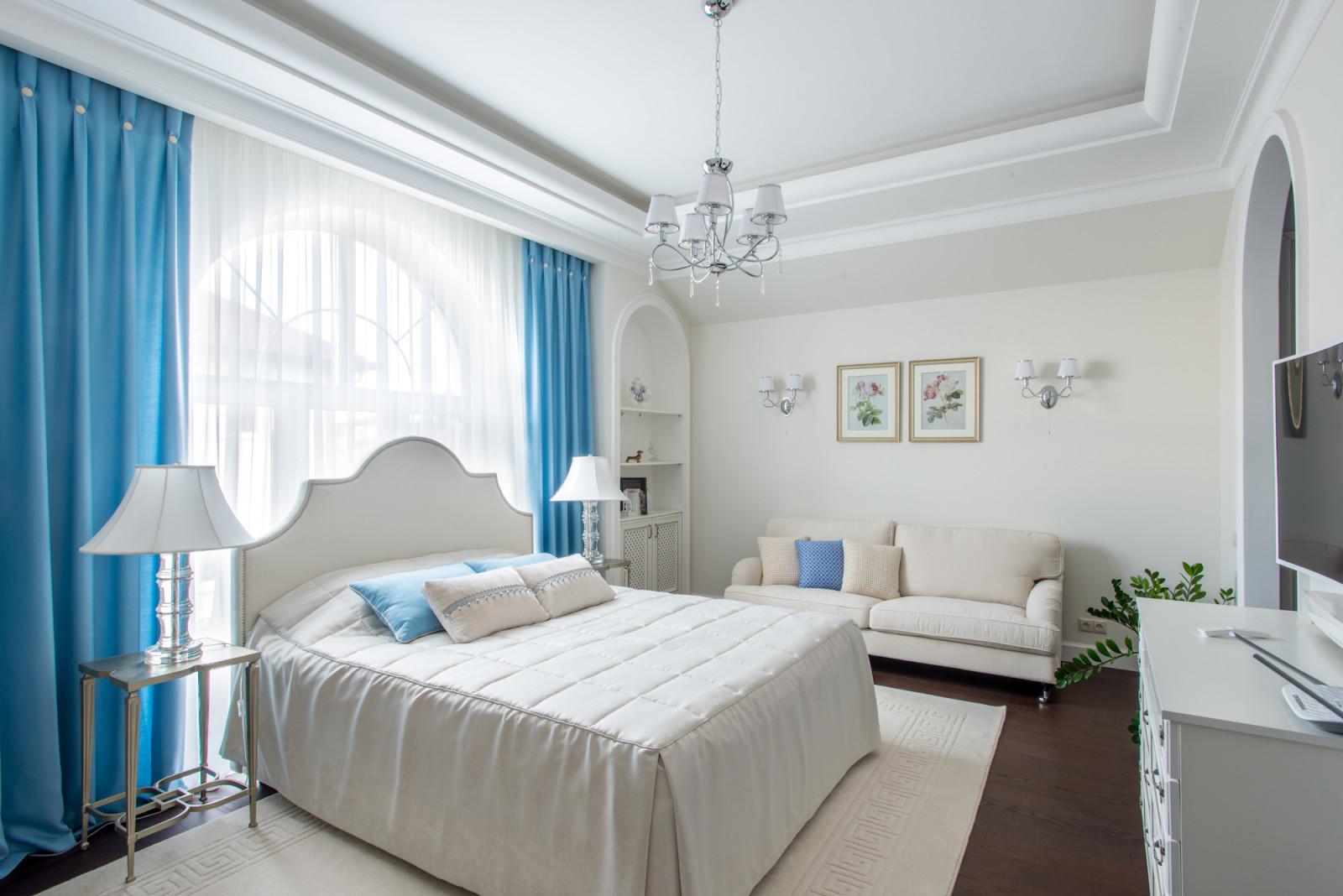 Дом в посёлке Ново-Луговая, дизайнер Аждар Атакишиев