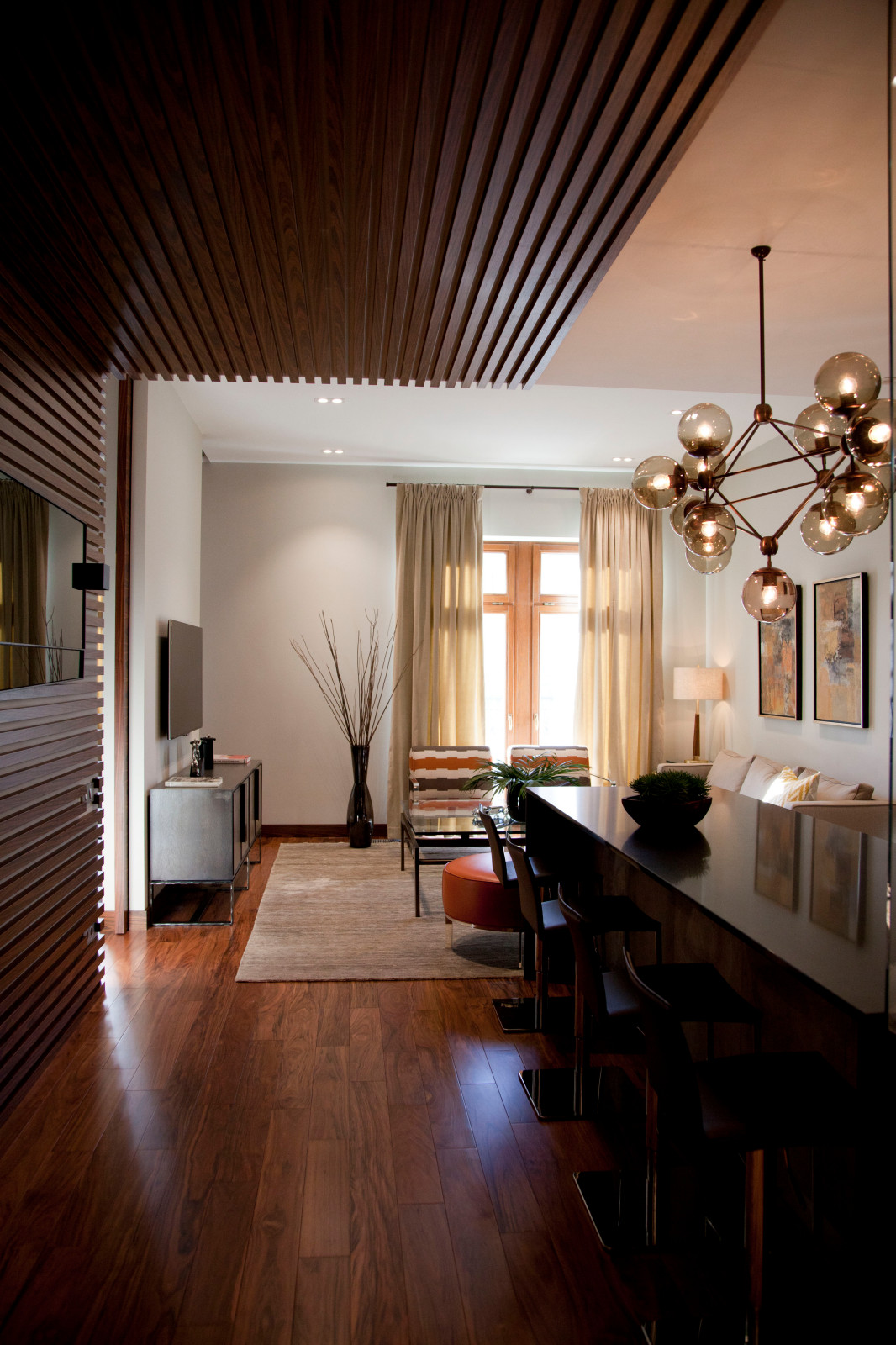 Апартаменты в Андреевском доме. Фрунзенская набережная.