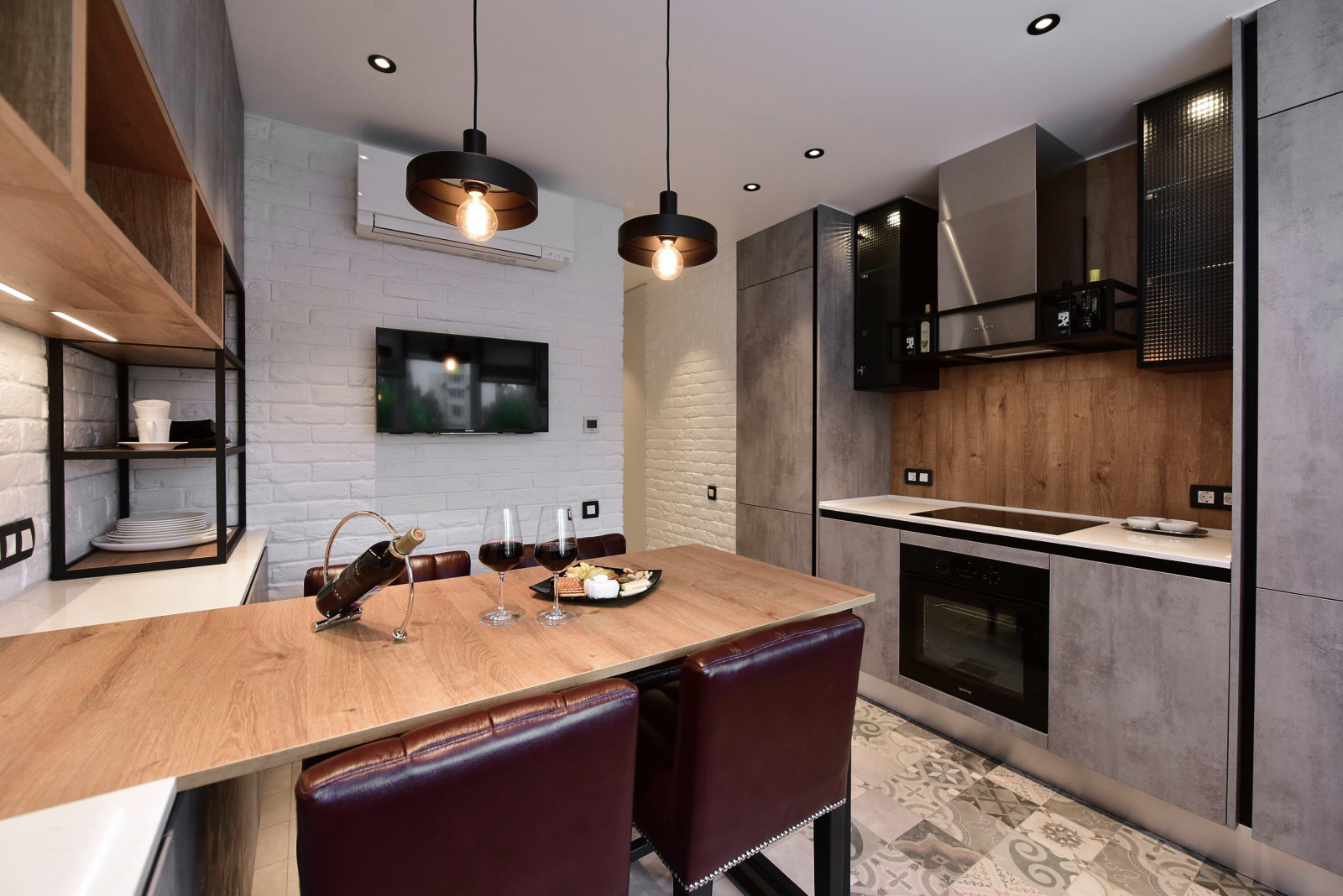 "Белоснежная история"