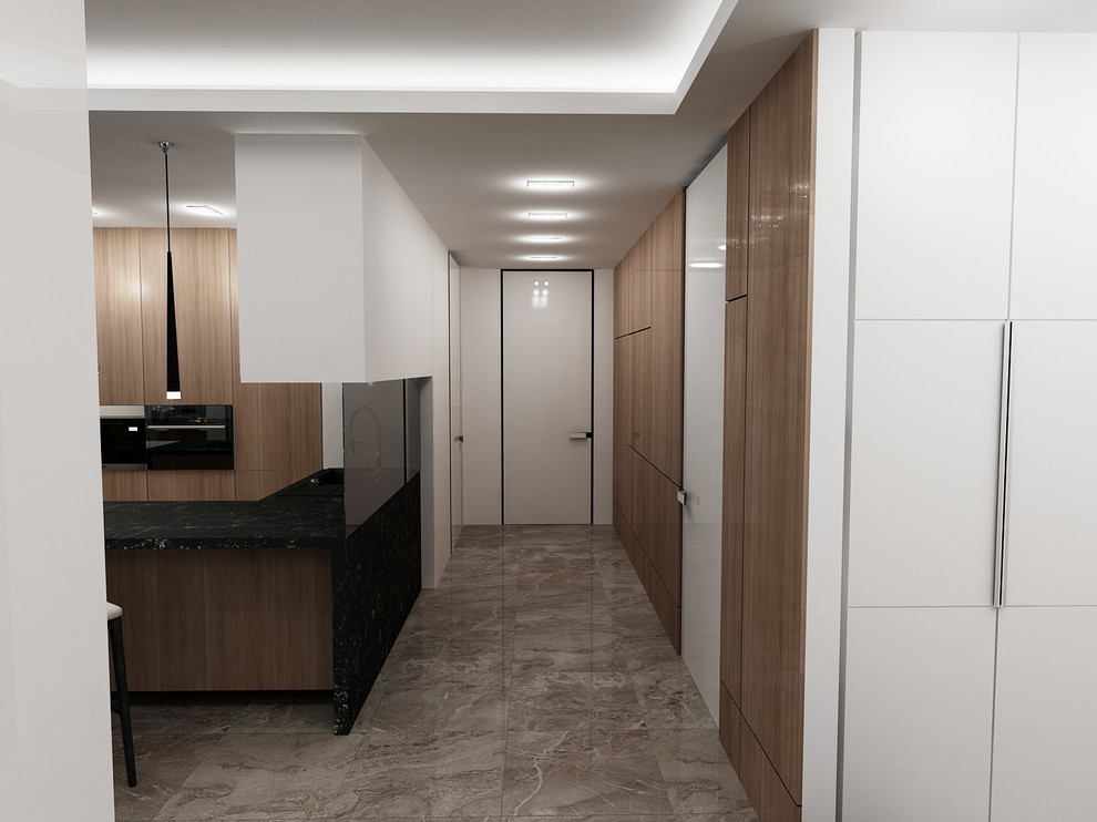 Трехкомнатная на Мосфильмовской г.Москва