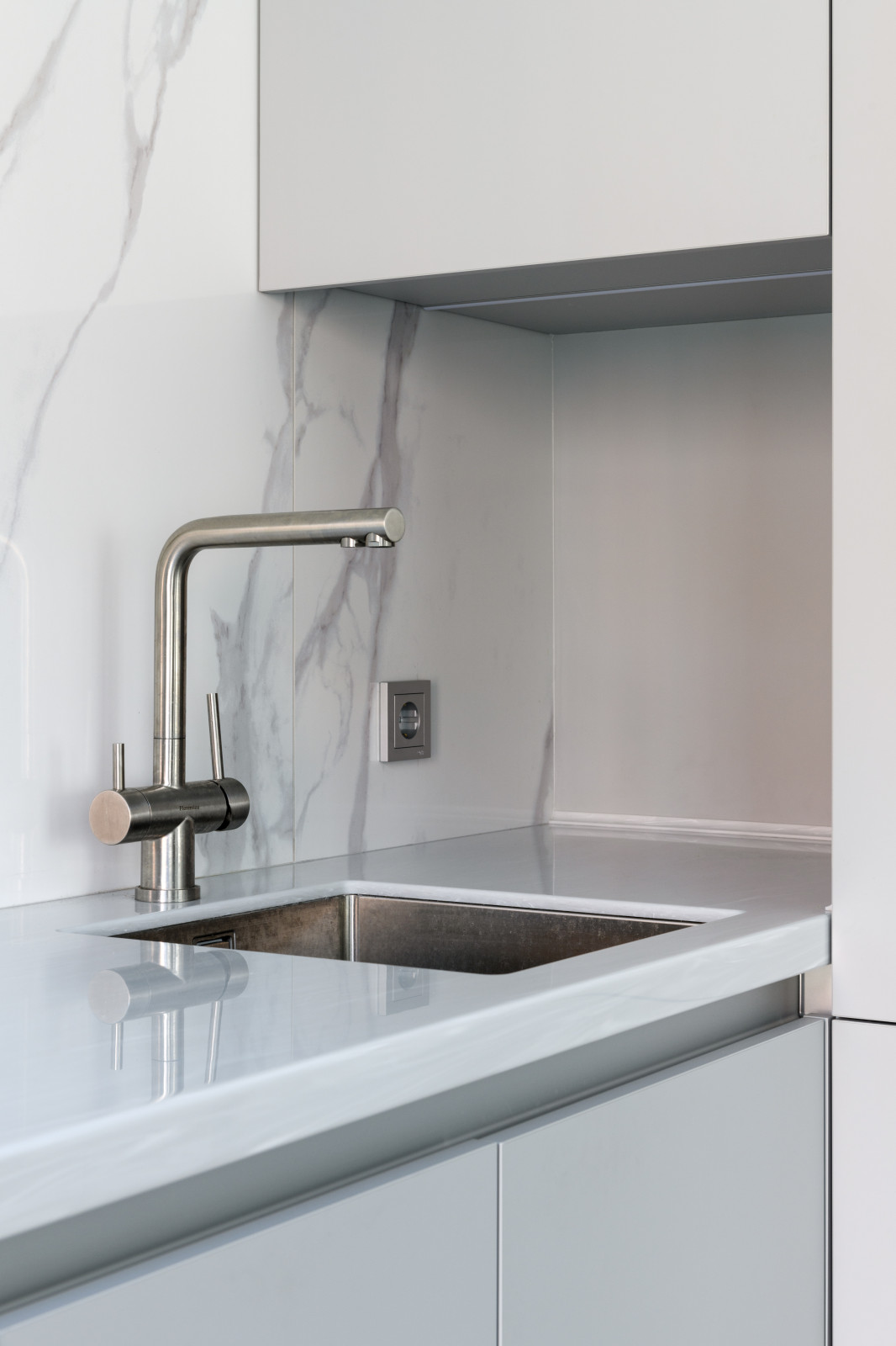 Светлая квартира для семьи с двумя детьми