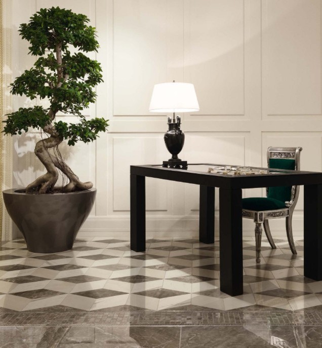 Обложка проекта: VERSACE