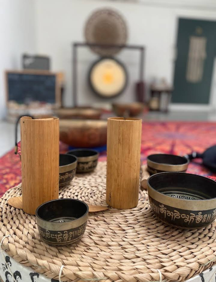 Обложка проекта: Black Cat & White Cat