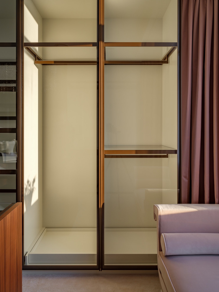 Люкс интерьер гардеробной в Квартире 160 кв. м. в стиле Неоклассика