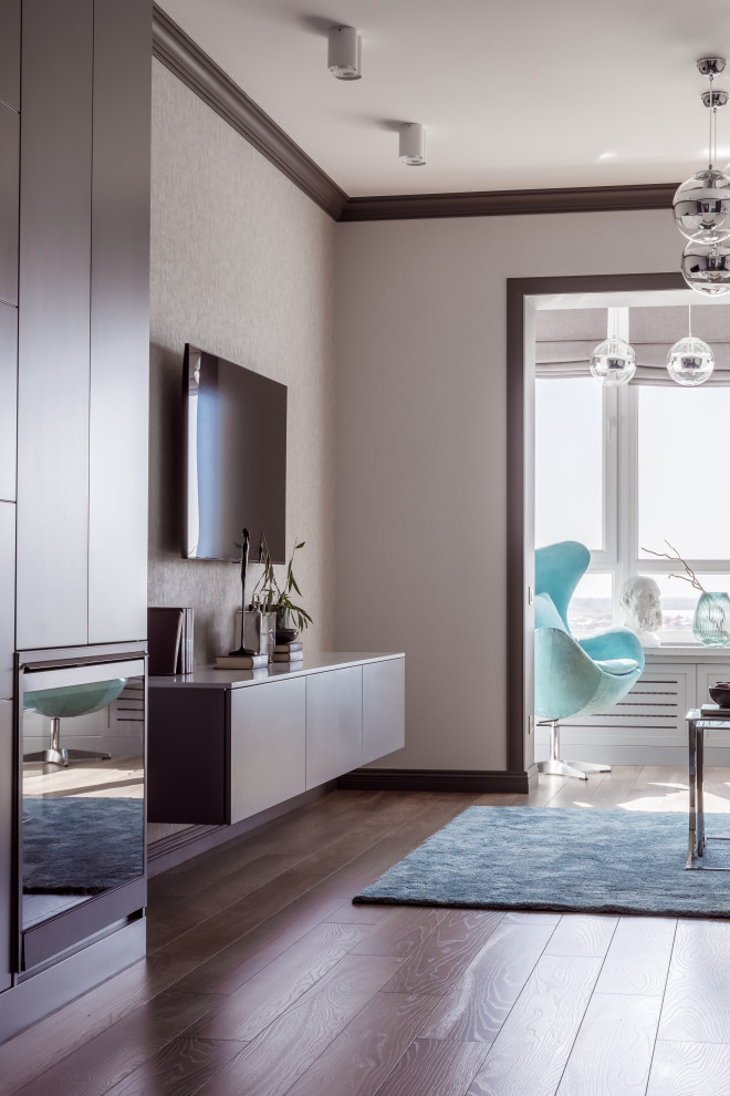 Гостиная с балконом