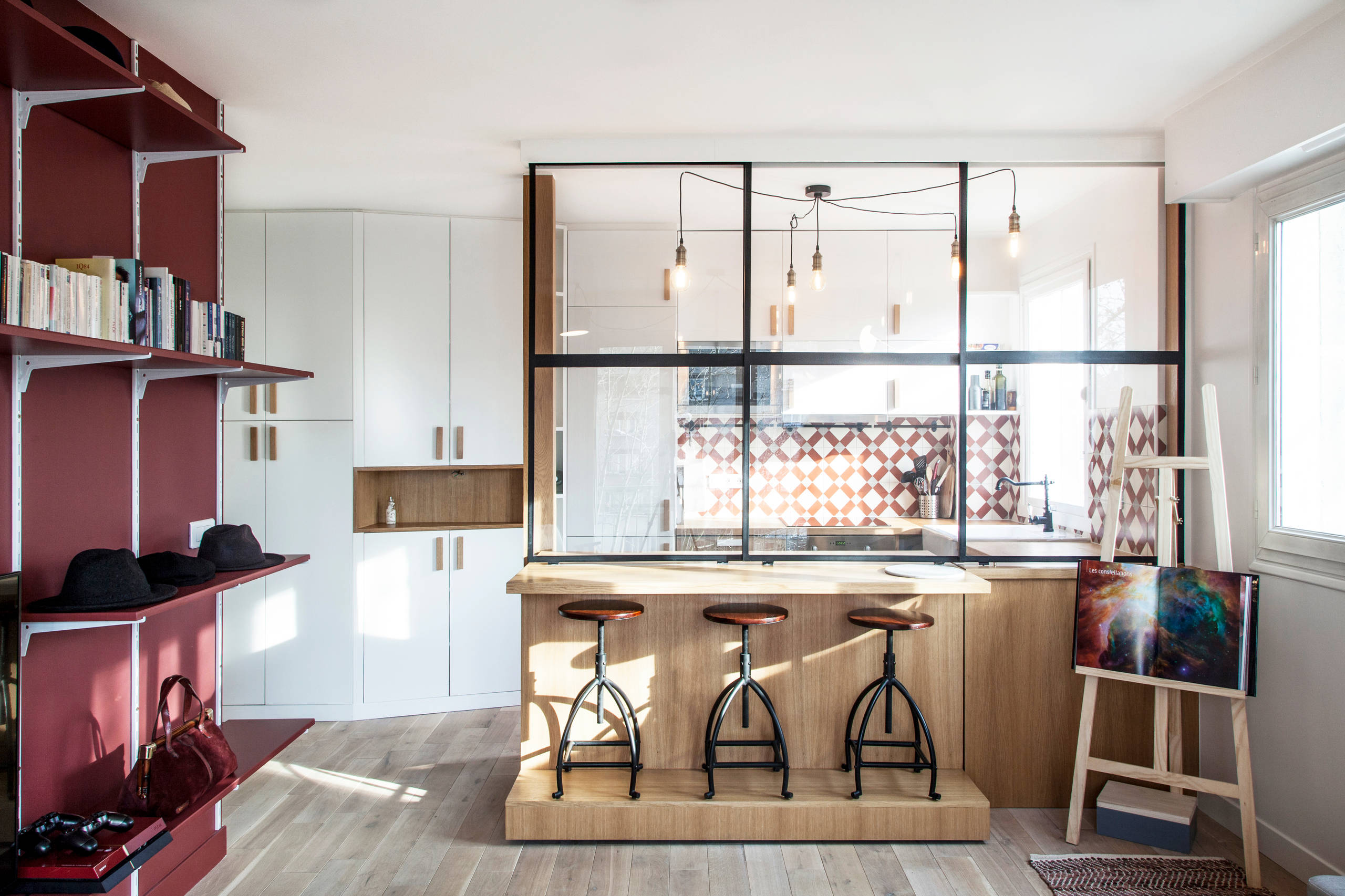 До и после: Микроапартаменты с причудливой стеной-столом