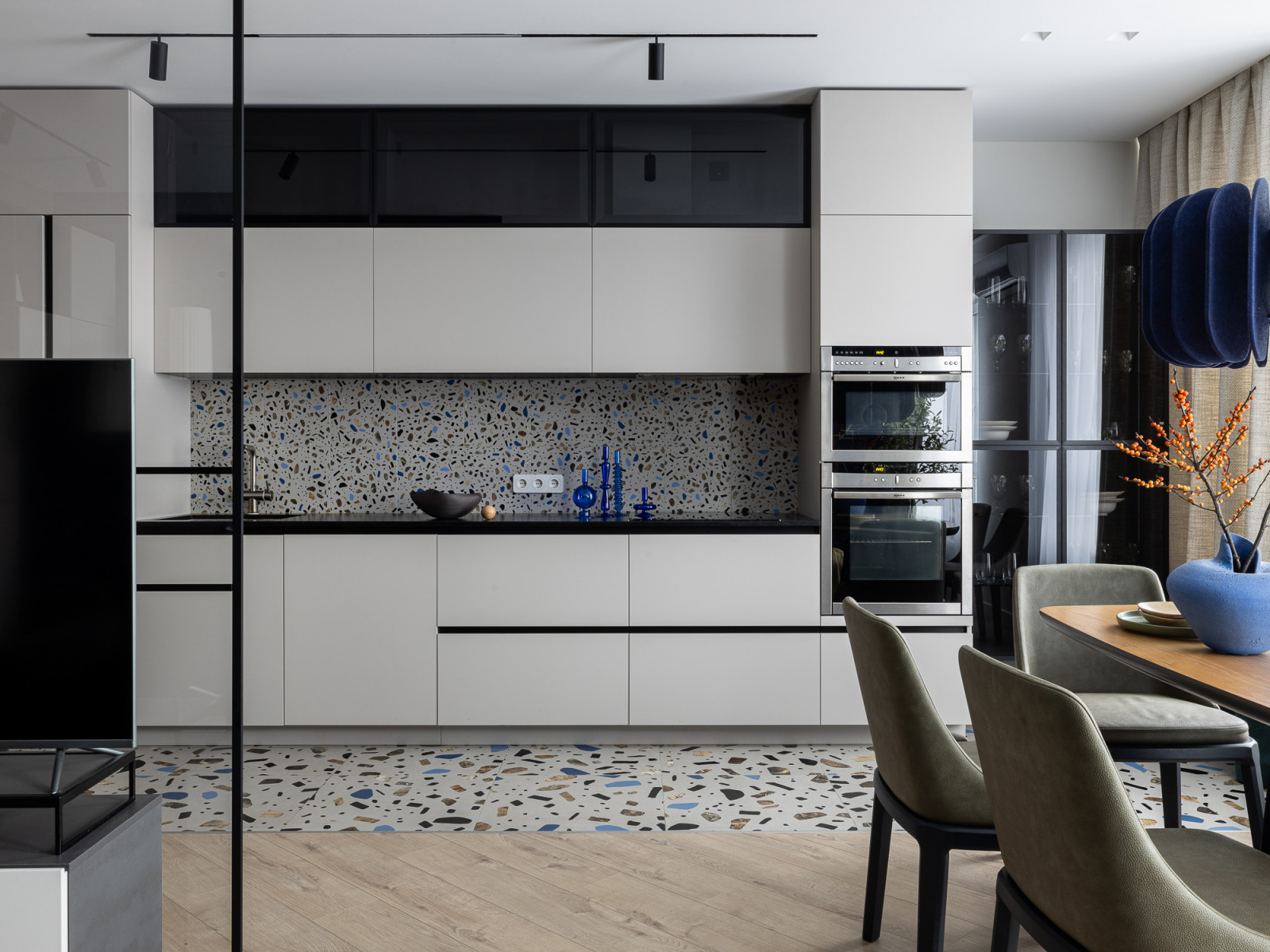 Интерьер с характером: функциональность, цвет и уют