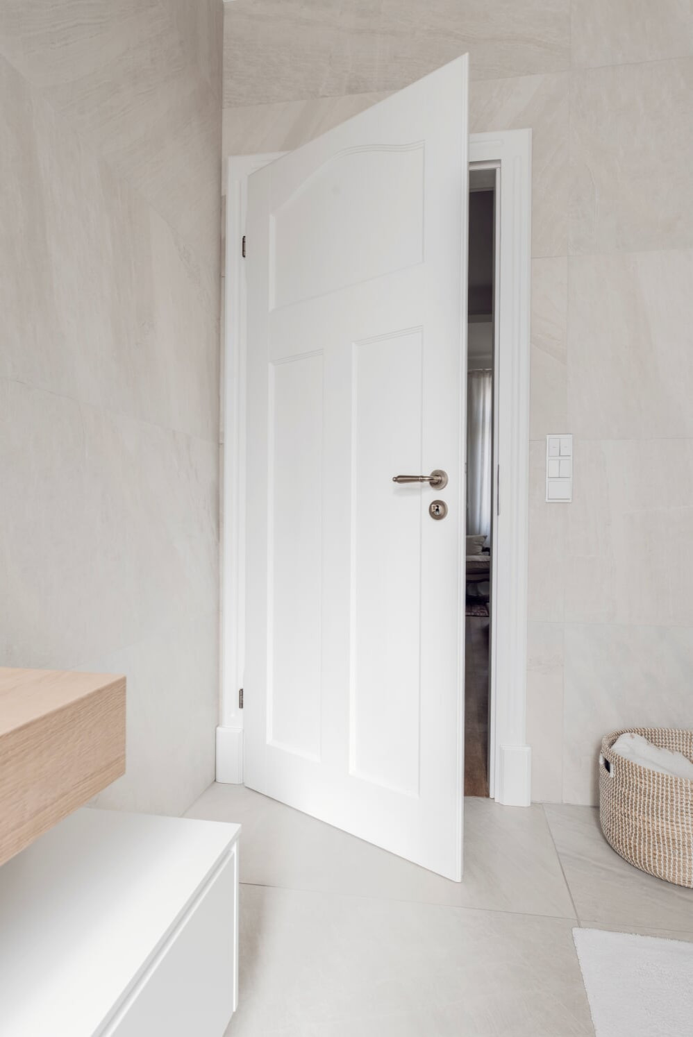 межкомнатные двери в белом цвете