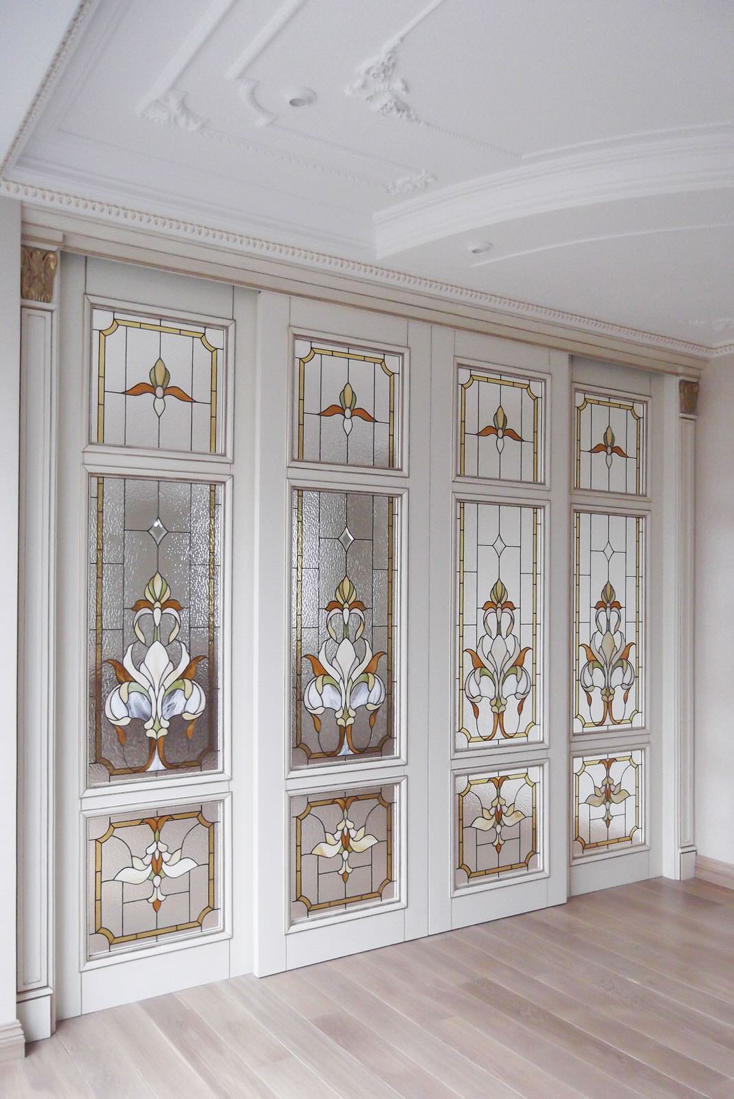 Реализация: Витражи в квартире на Шапова