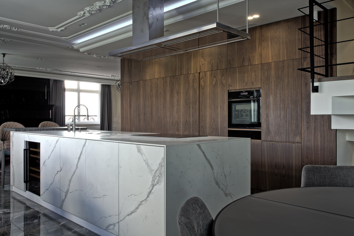 Обложка проекта: Solid in classic interior