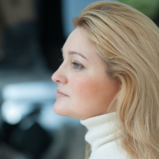 Елена Есбатырова