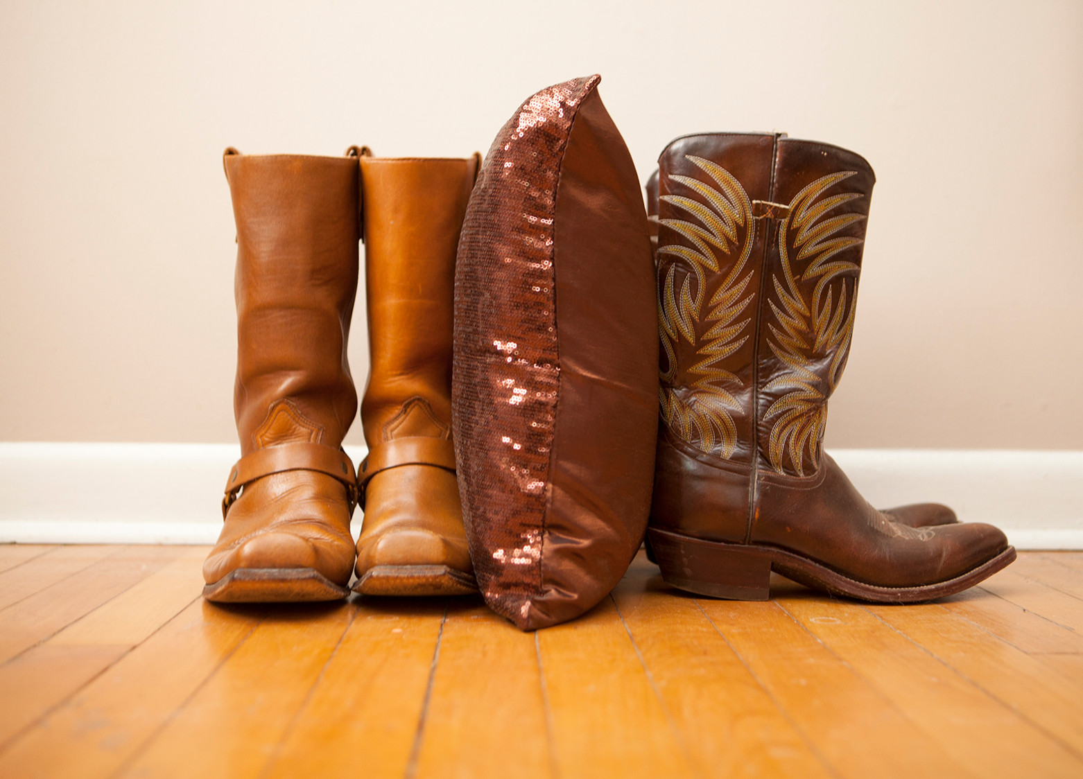 Раз и навсегда: Как организовать хранение обуви — идеи и варианты