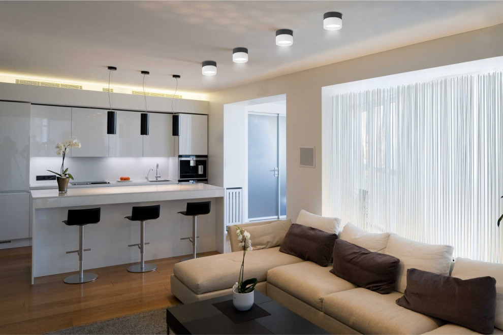 Споты и фасадные светильники