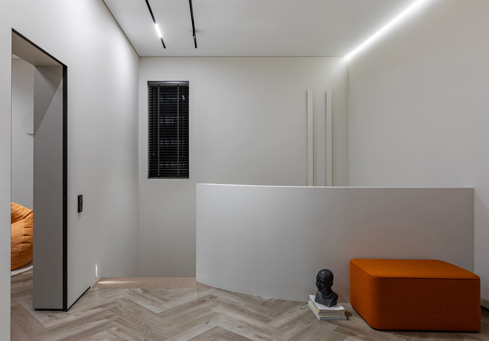 ДОМ "БАВАРИЯ"