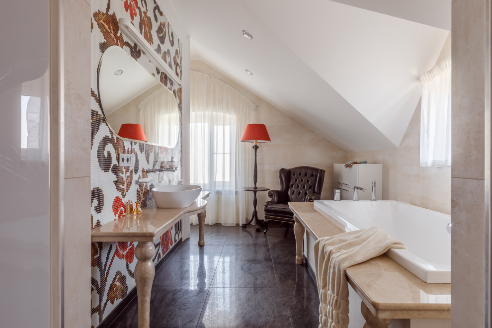 Дом с круглым окном