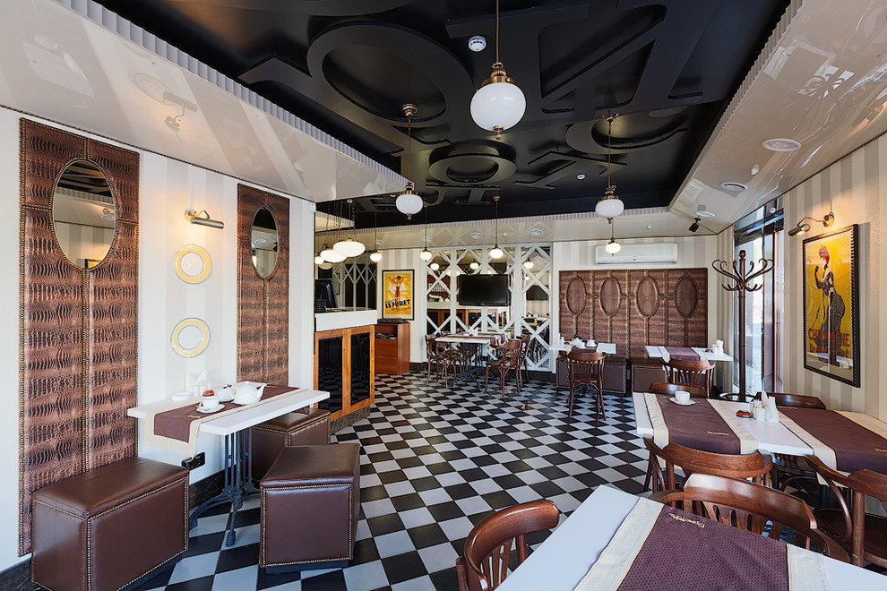 Интерьер кафе "Бристоль" в Казани