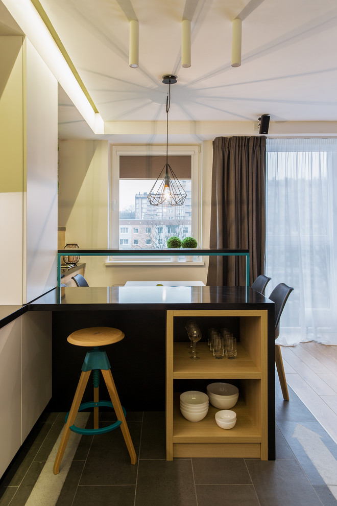 Houzz тур: Квартира в Калининграде для холостого бармена