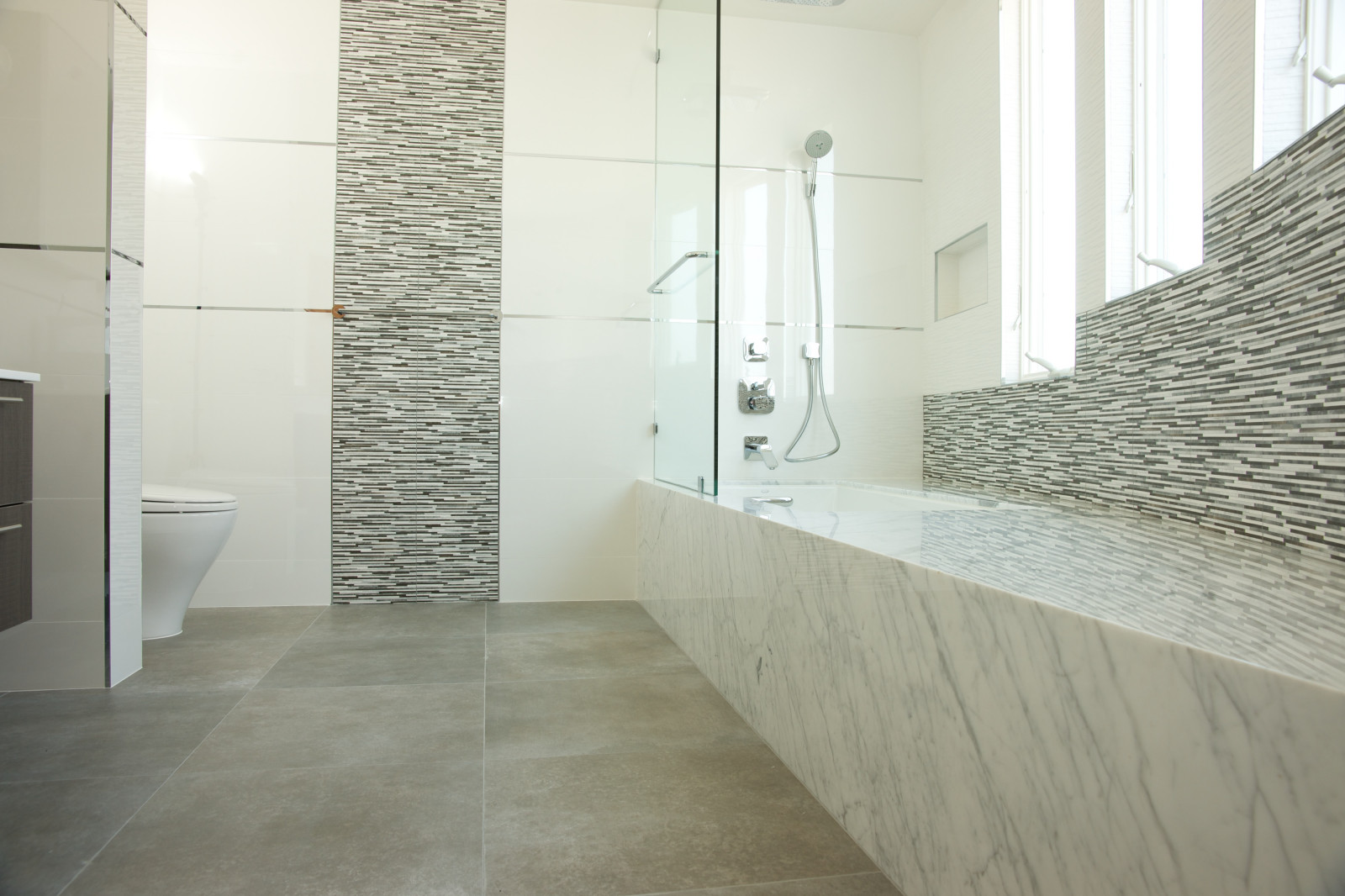 Авторский проект дома для круглогодичного проживания на одну семью  - 250 м2