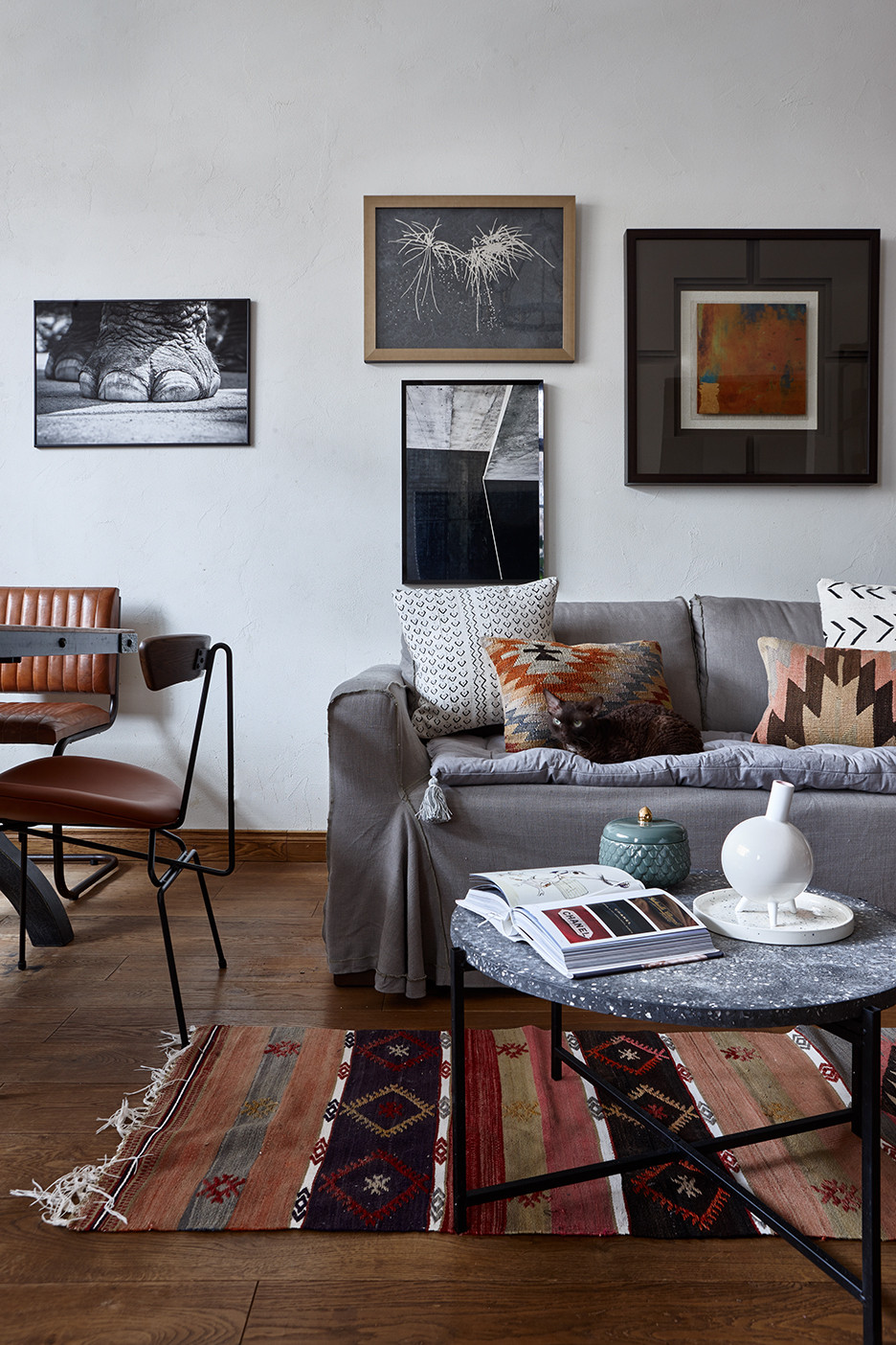 Обложка проекта: Квартира в Москве в стиле "Брутальный сканди"