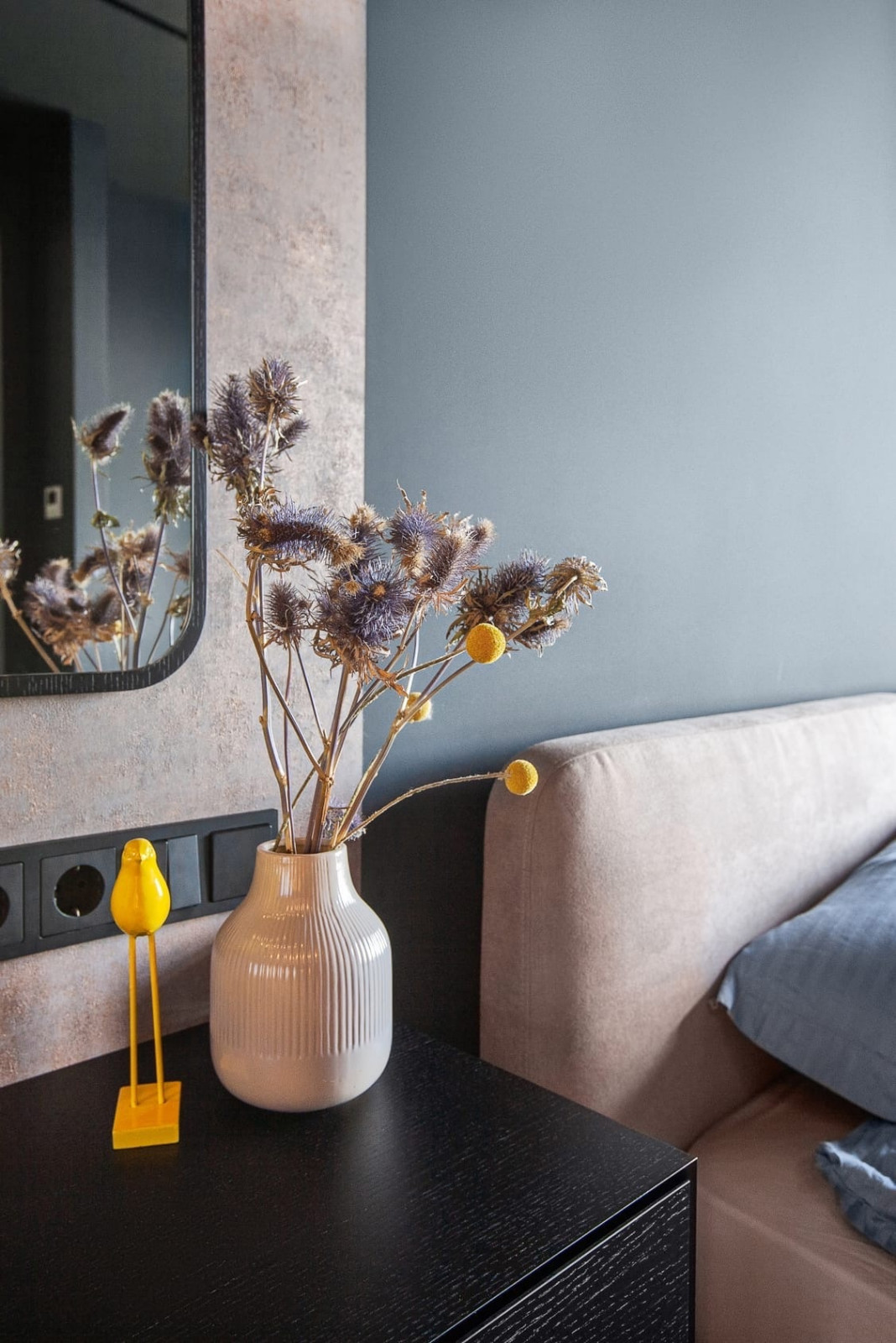 Обложка проекта: Проект квартиры в ЖК "Серебряный парк". Краска, штукатурка, микроцемент.