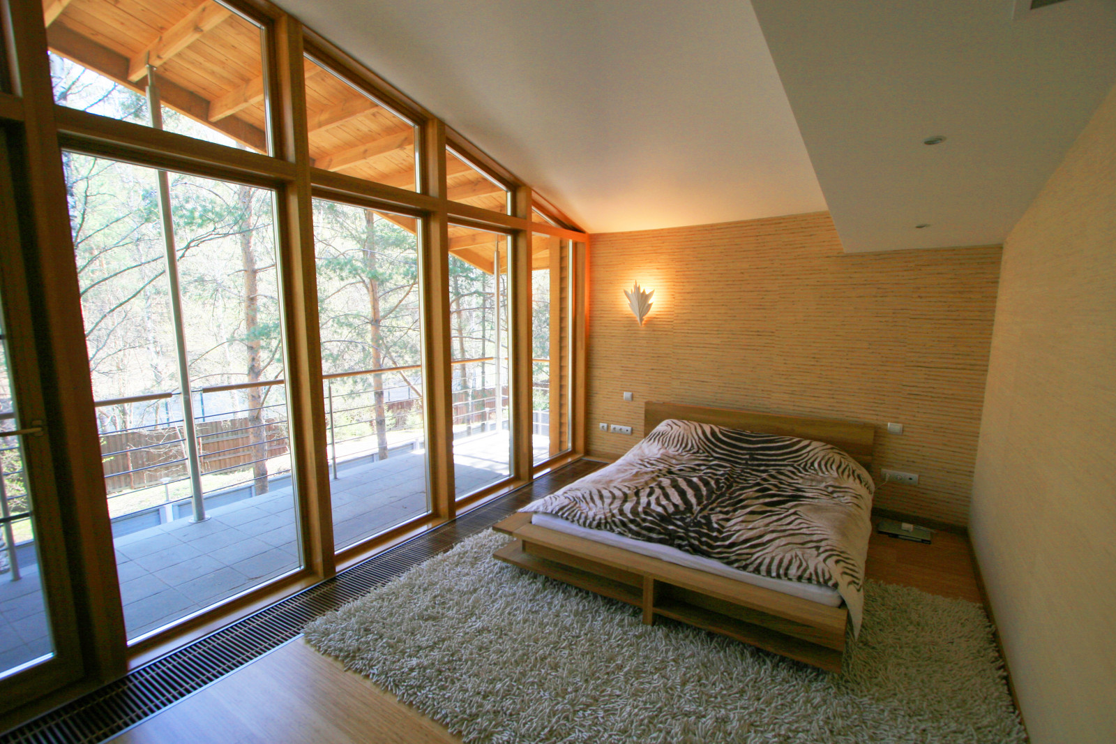 Частный дом по индивидуальному проекту на Рублёво-Успенском шоссе. Подмосковье