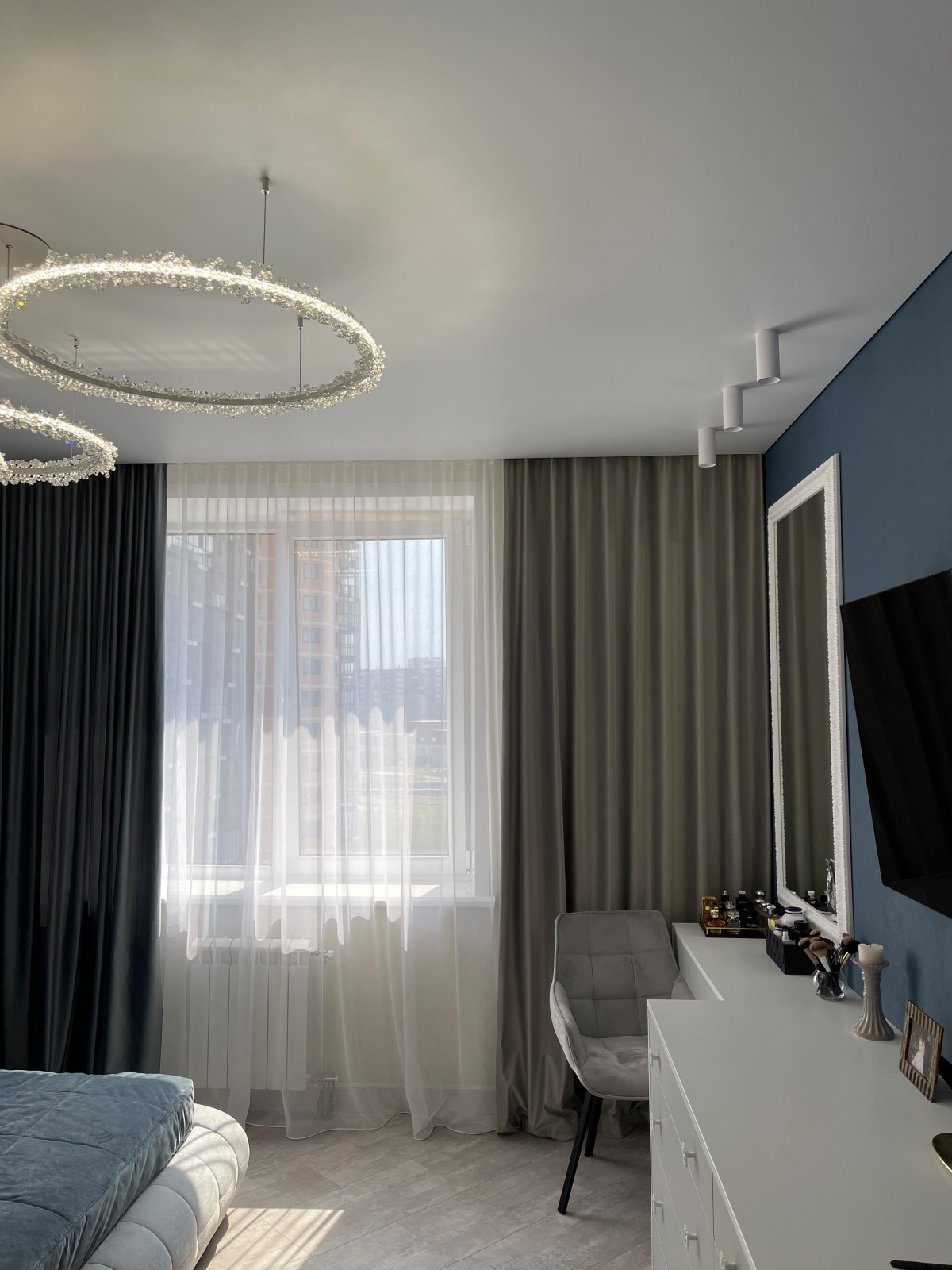 Теневые потолки в ЖК Заельцовский