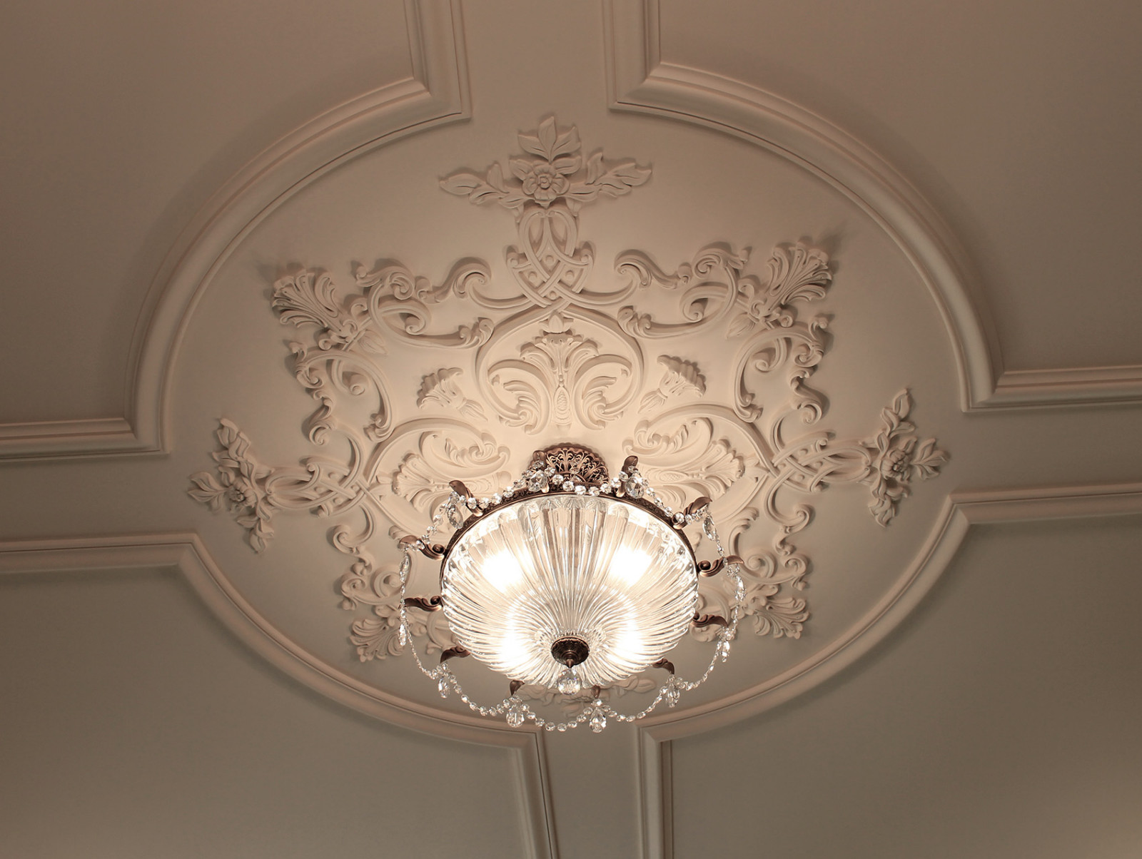 Вилла в поселке "Монтевиль"