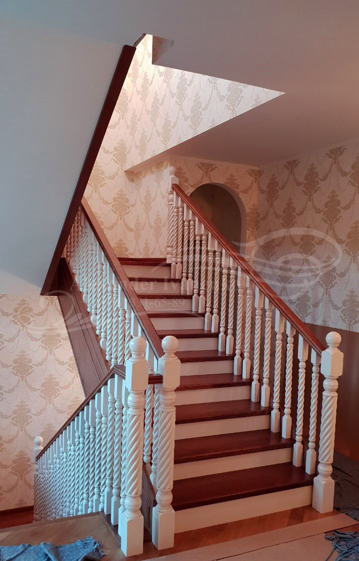 ЛЕСТНИЦА "КРУЖЕВА"