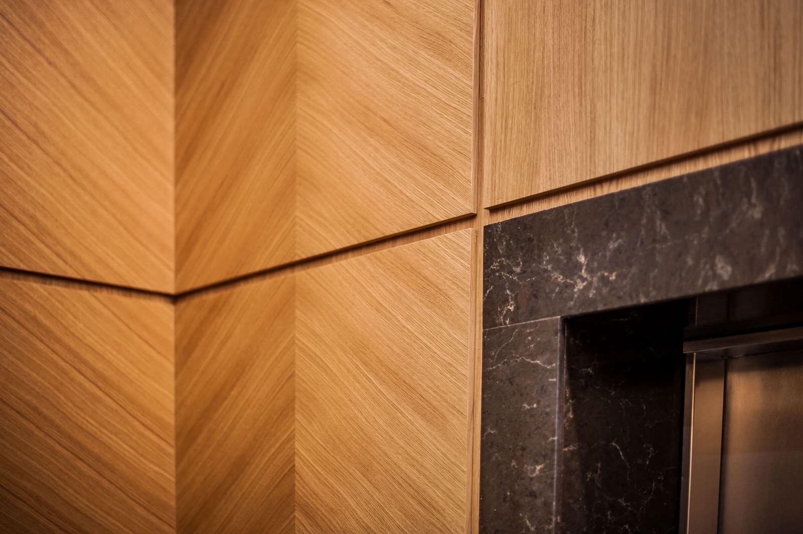 Холл в жилом доме в Москве