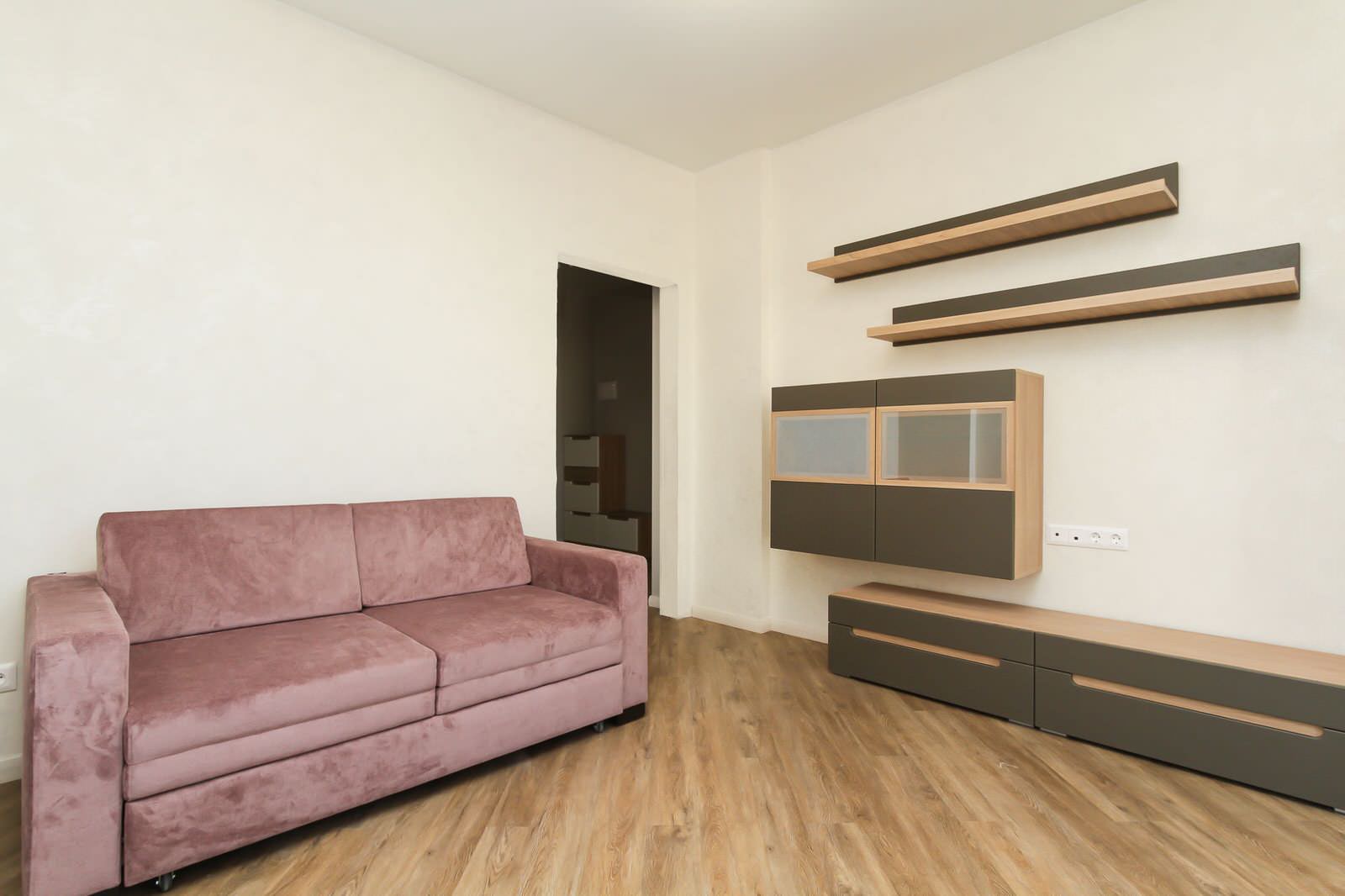 Гостиная в 3х-комнатной квартире | 74м2 в ЖК Маковского