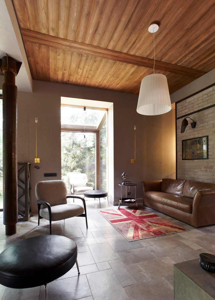 Дом на склоне