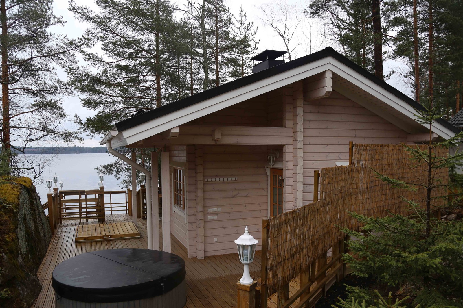 Что лучше: Баня в доме или баня рядом с домом