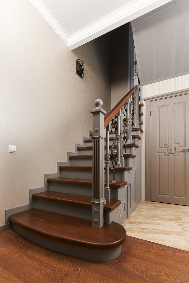 Лестница из ясеня