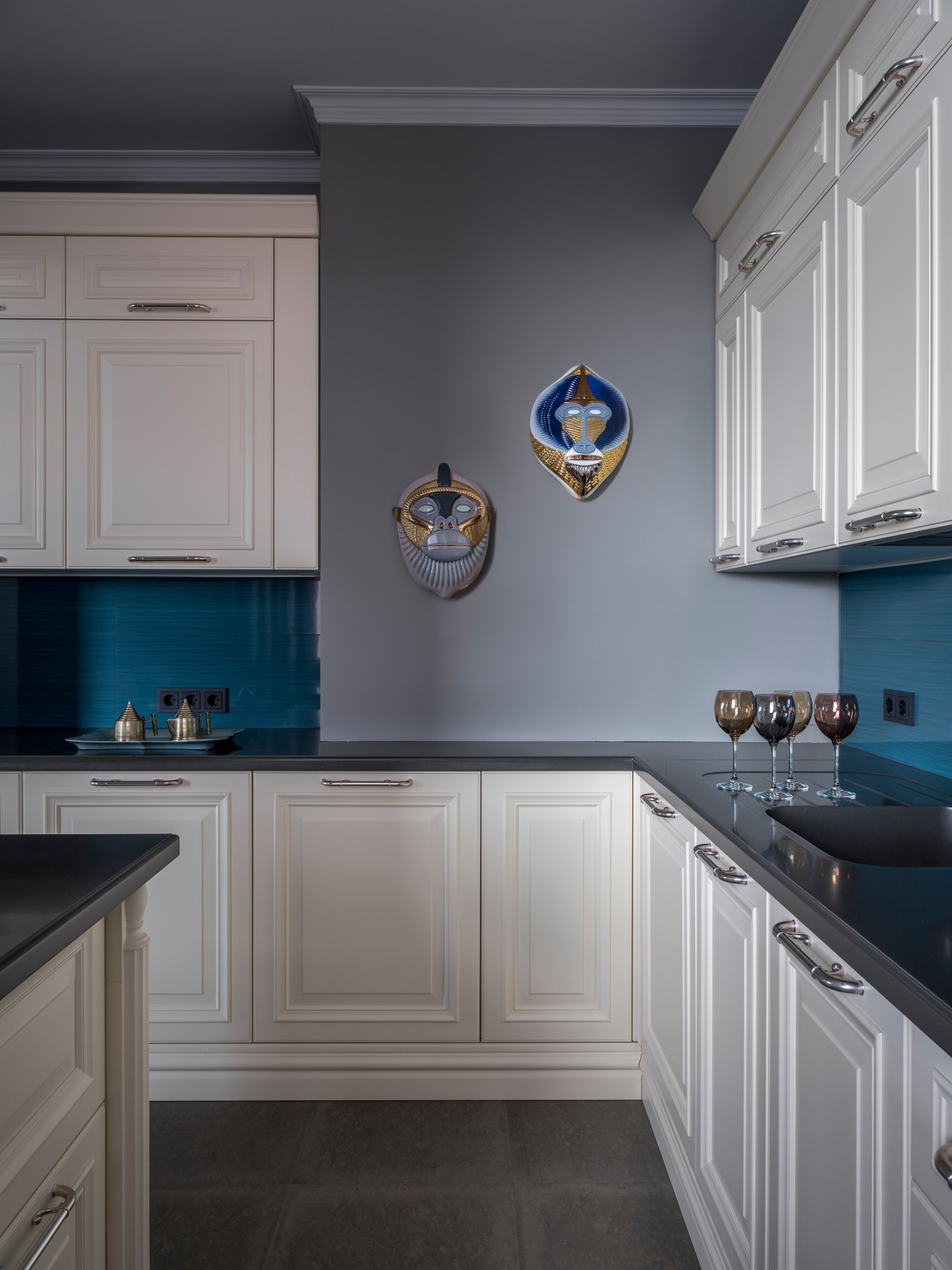 Interior with a view Интерьер с видом на МГУ