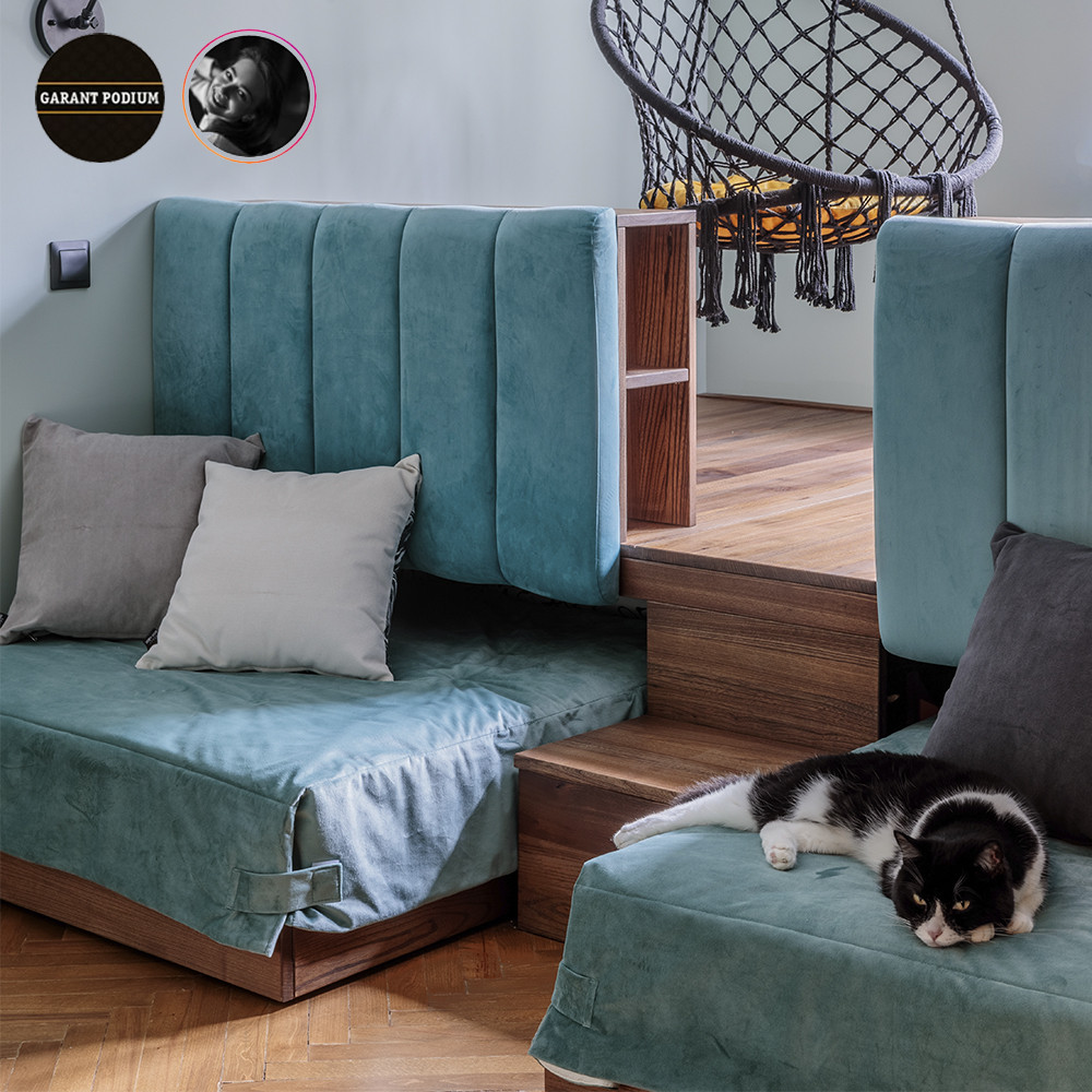 Подиум с выдвижными кроватями