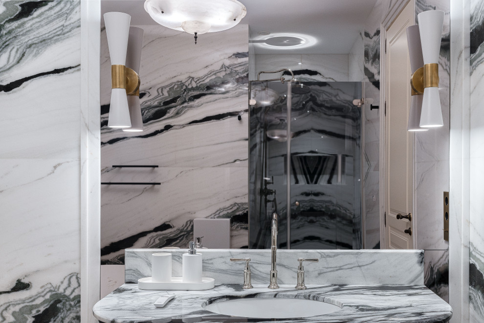 Телевизор в ванной на Котельнической